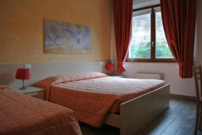 Отель Bed & Breakfast Camollia  Сиена
